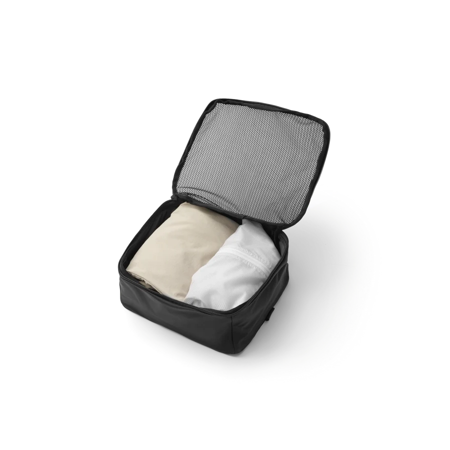 Db Essential Packing Cube M